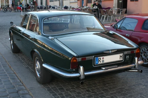 Jaguar XJ6-12 Kofferraum Serie 1