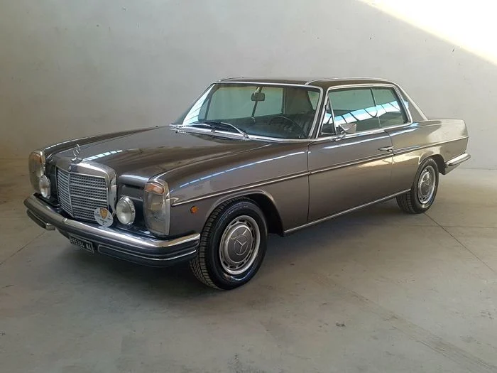 Mercedes-Benz W114/8 und W115/8 Limousine LHD (Baujahr 1968-1976)