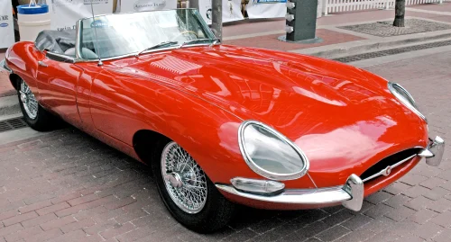 Jaguar E-Type Serie 2 Roadster Mulde