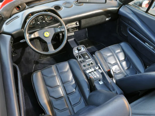 Ferrari 308 GTB / GTS Ledersitzbezüge Mittelkonsole Leder