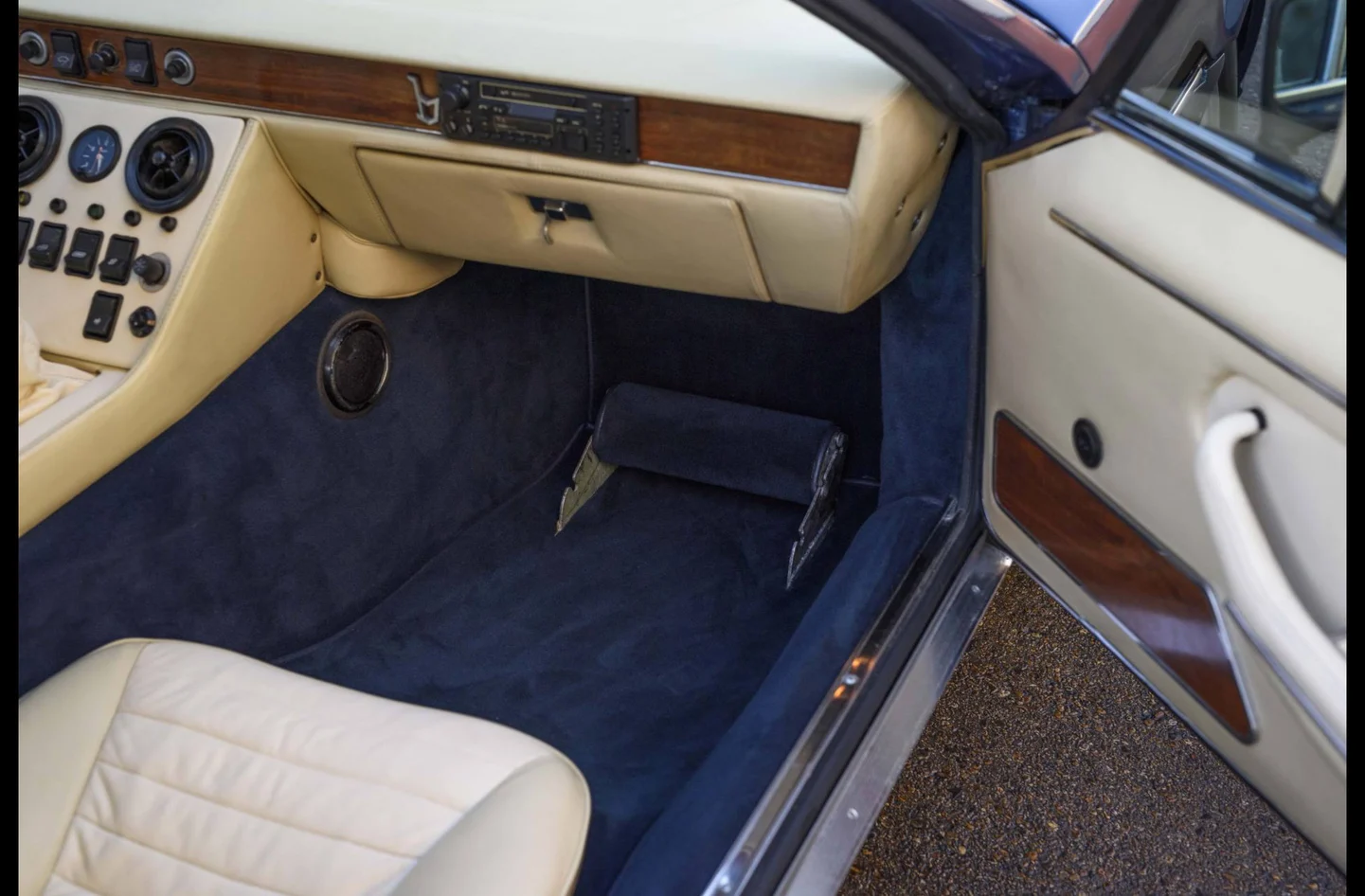 Lamborghini Espada Baujahr 1968-1978 incl. Kofferraumteppich