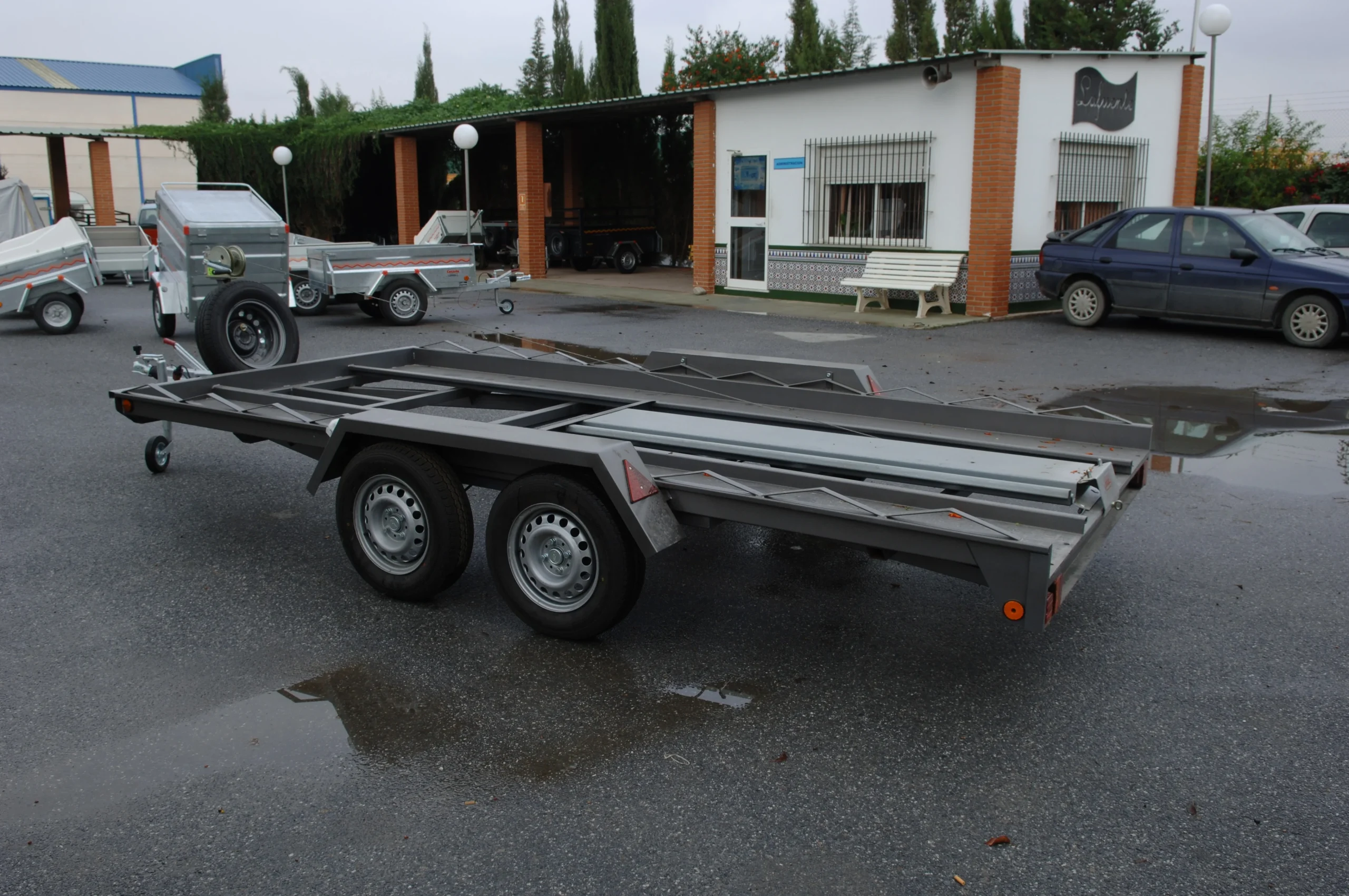 Remolque Porta Coches 2.500 Kg Serie Ecuestre Y Plataformas - Remolques Para Coches