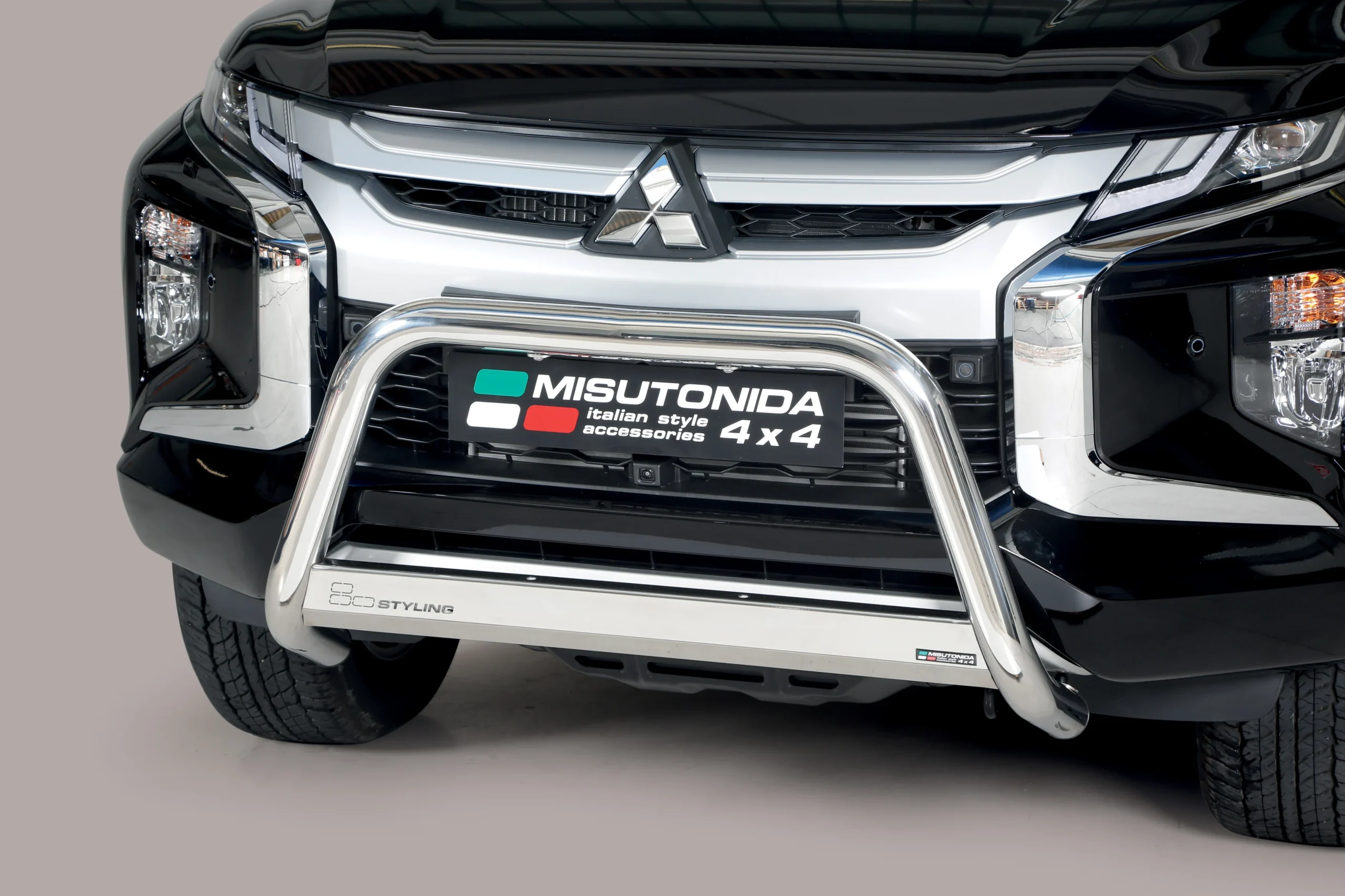 Defensa Delantera Inox Mitsubishi L200 D.C./Club Cab 2019> ø 63 Homologada - Ec Bar